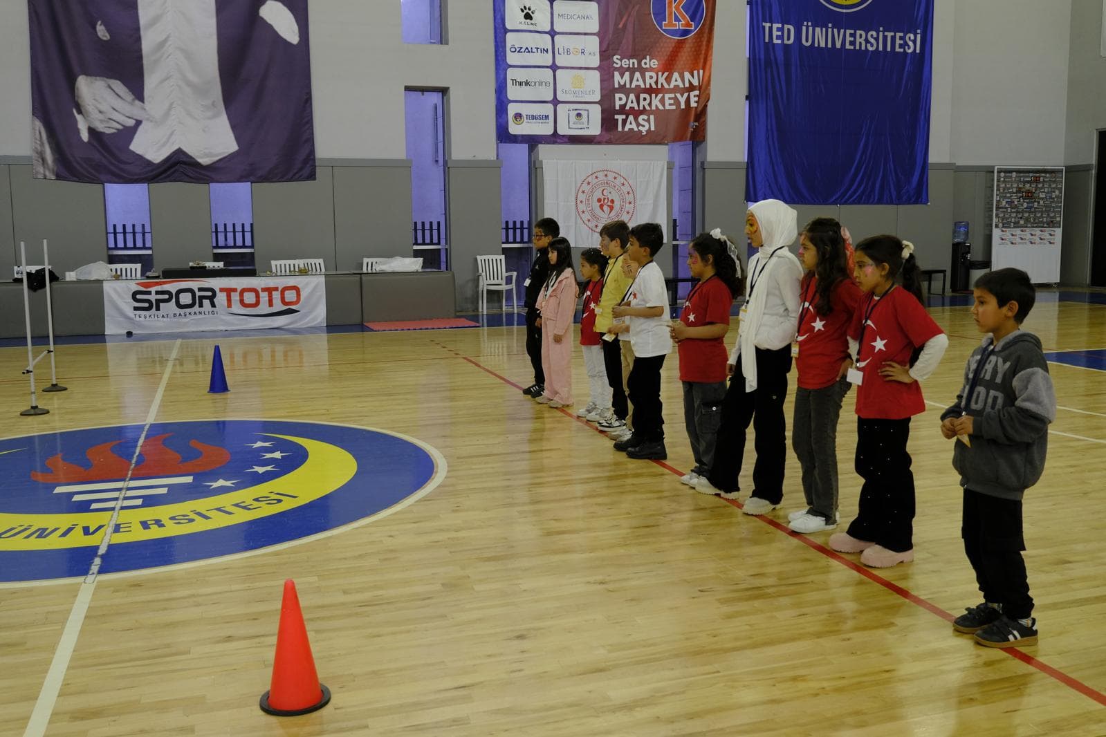 23 Nisan Şenliği albüm fotoğrafı 2