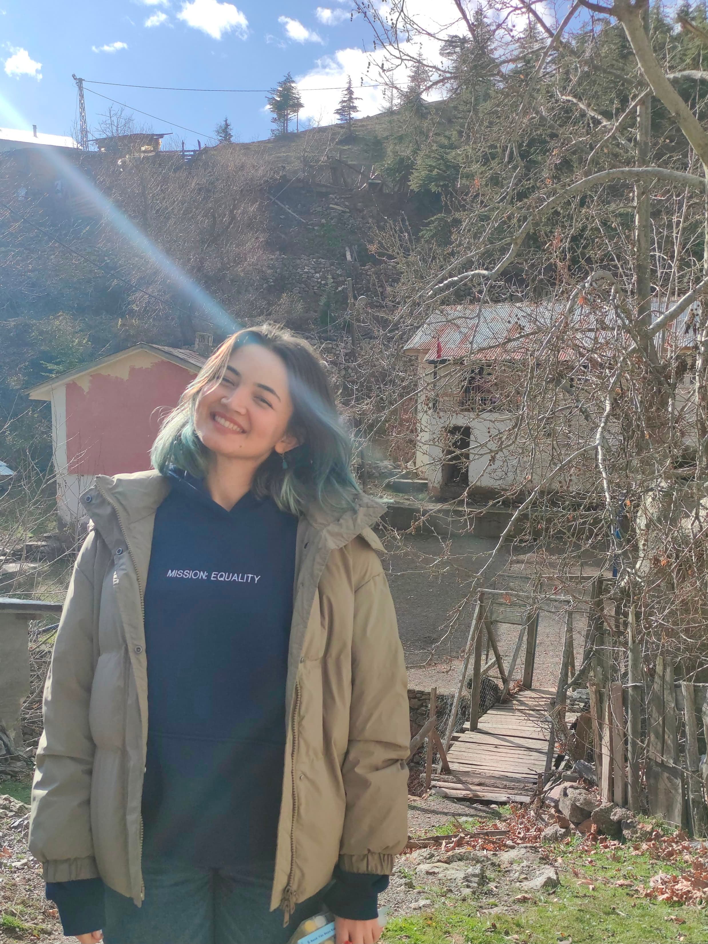 Buse Karadoğan fotoğrafı